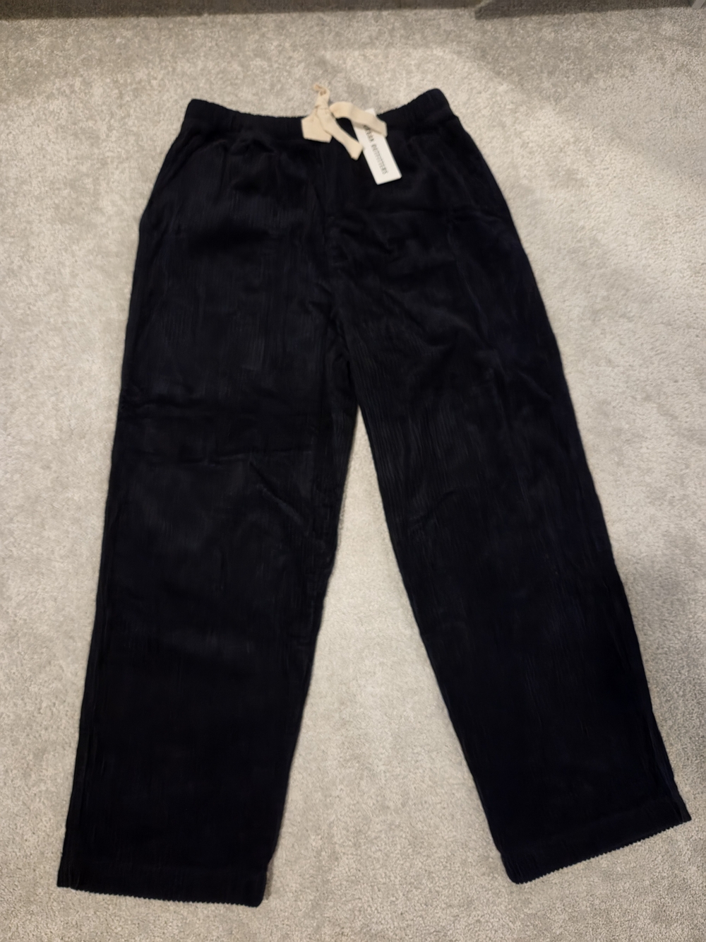 New Urban Outfitters Black Corduroy Relaxef Straight Pants